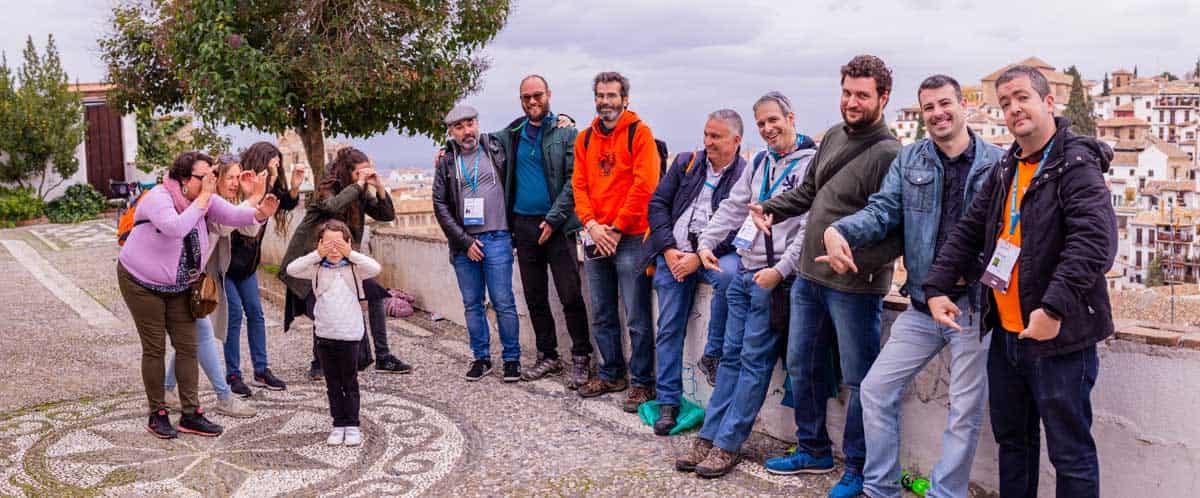 Familia de Nilo Vélez haciendo de las suyas